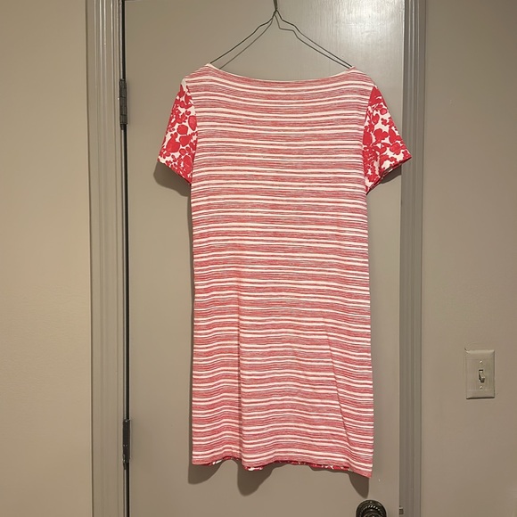 Tory Burch red floral t shirt dress - Picture 3 of 3